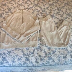Varley Hawley Half-Zip and Slim Cuff Pant Ivory Marl Matching Set Size Medium